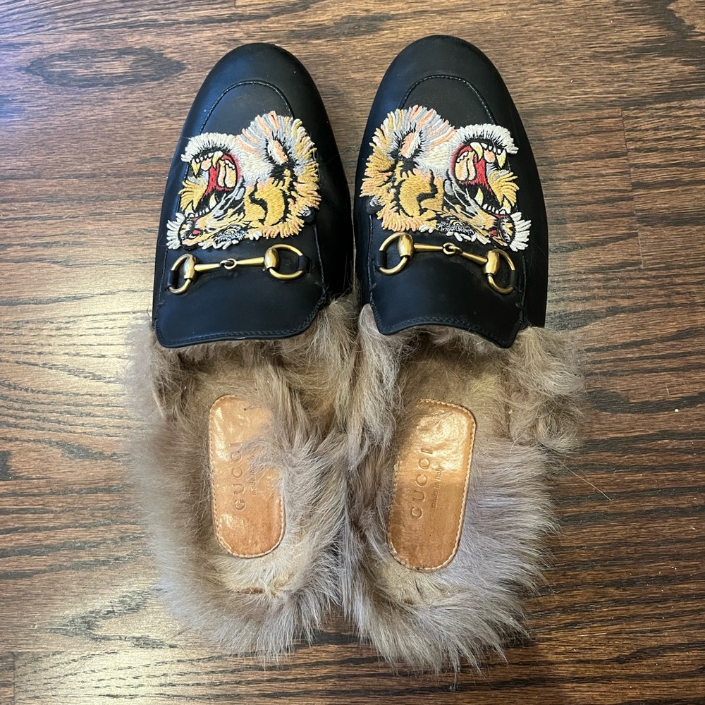 Authentic Gucci shoes with fur